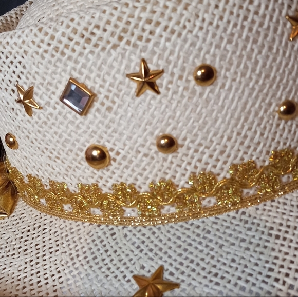 Womens Size Medium Gold Embellished Fedora Hat, by Hats by Sue, Scottsdale AZ. main image 9
